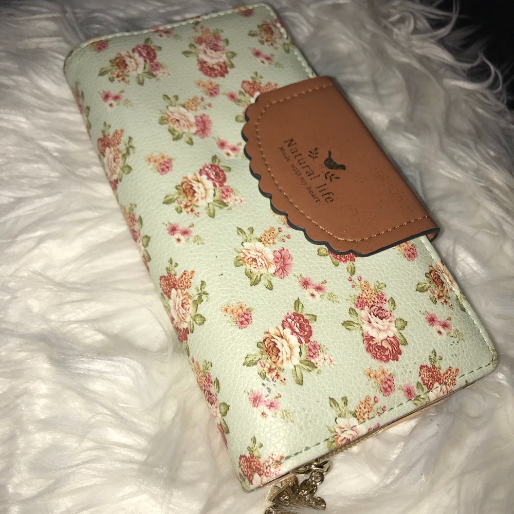 Natural Life Floral Zip Up Wallet